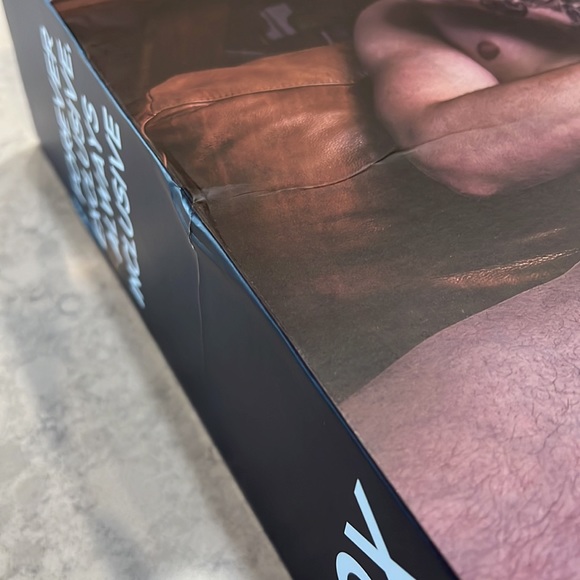 Box Menswear Shipping Box - Picture 6 of 6